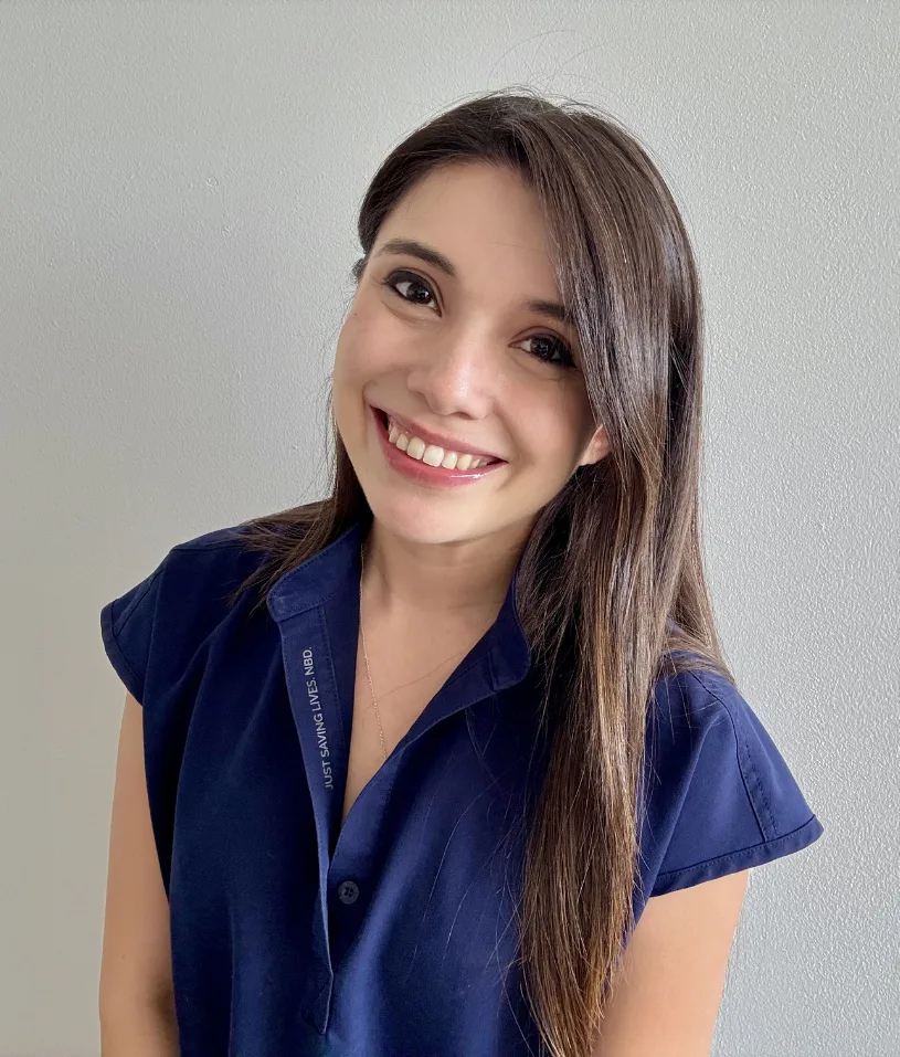 Dra. Aline Navarrete